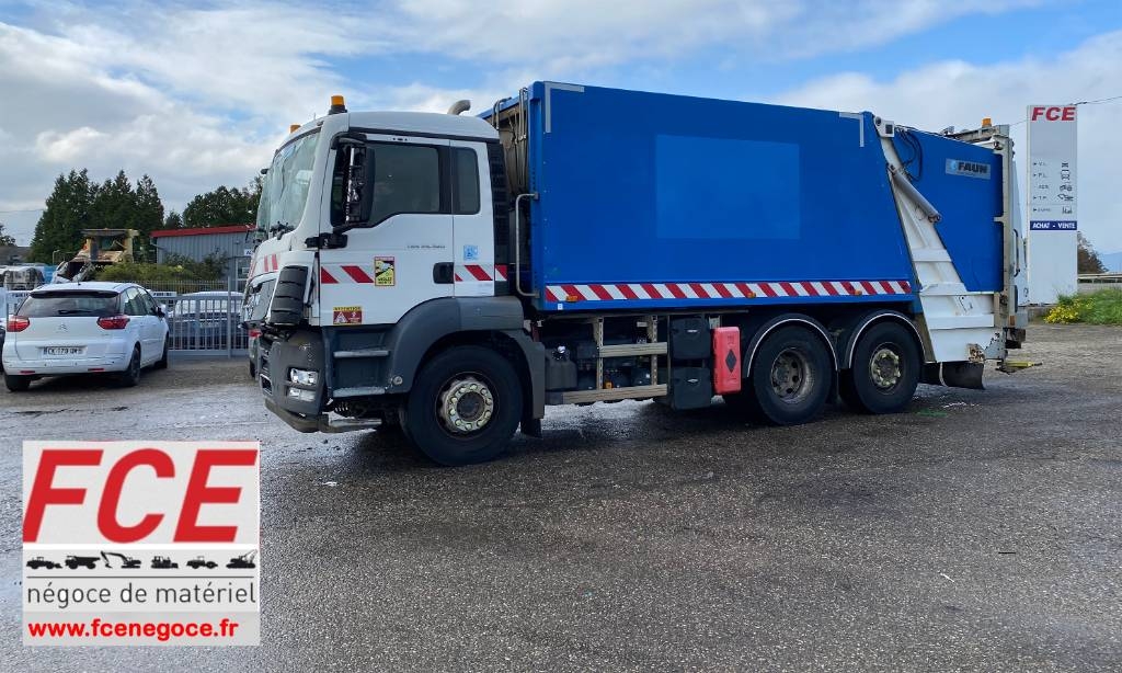 MAN TGS 26.360-6x2 FAUN VR5Z/ZÖLLER endommagé