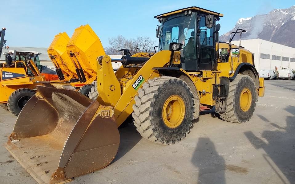 CAT 950M