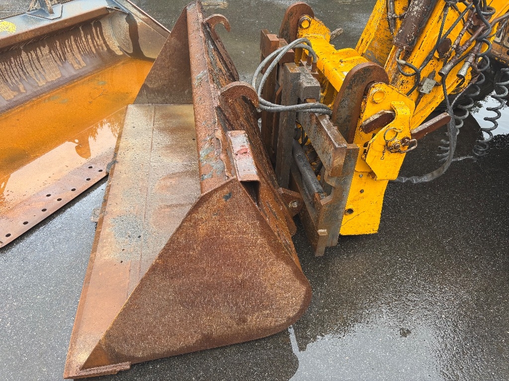 JCB 550-80 / Kauha, Hyd-piikit, Rasvari kuva 2