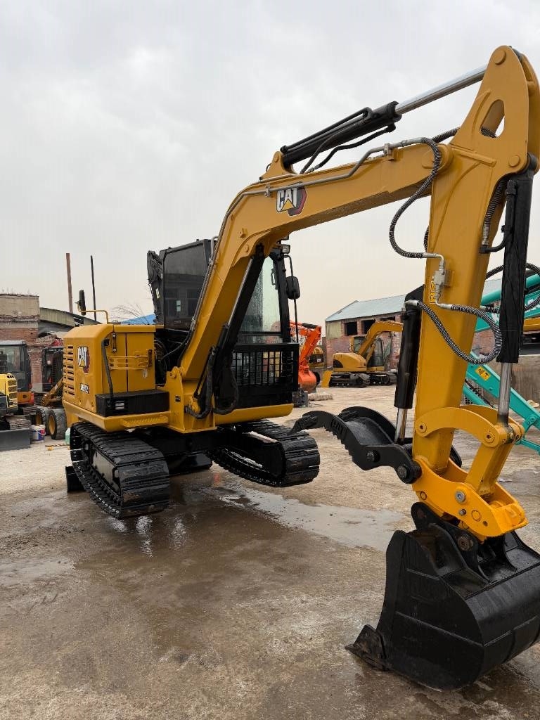 Pelle sur chenilles Caterpillar 305.5E2 — occasion 2022, 800 h