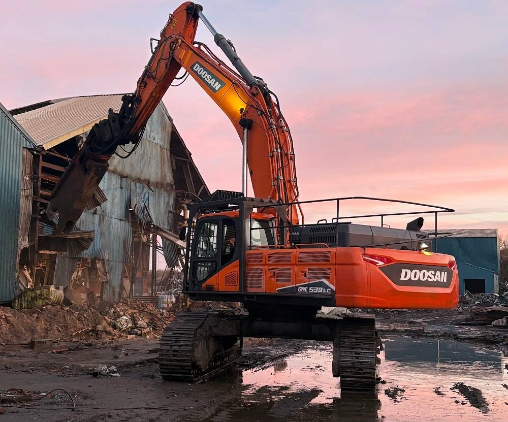 Pelle sur chenilles Doosan DX 530 LC-7 M — occasion 2022, 3 143 h