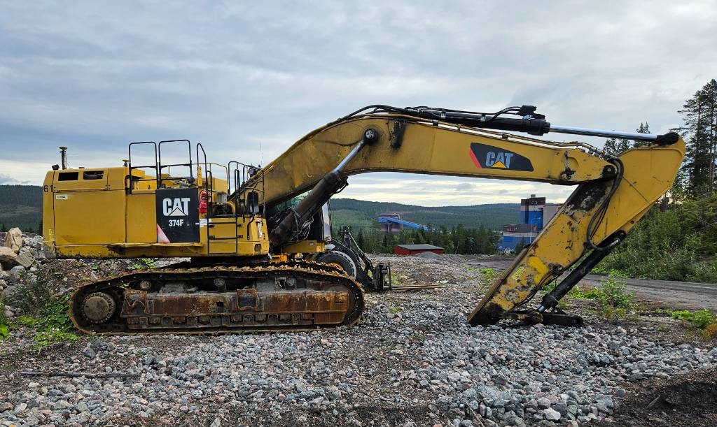 CAT 374 F L