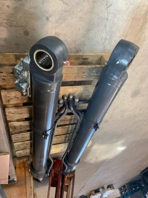Doosan HYDRAULIC CYLINDER DX 140 LC HYDRAULIC CYLINDER
