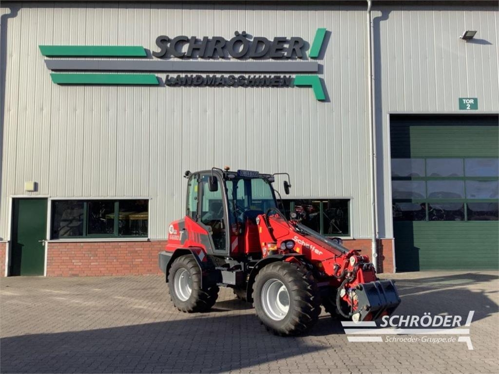 Chargeuse sur pneus Schäffer 6680 T-3 — occasion 2025, 211 h