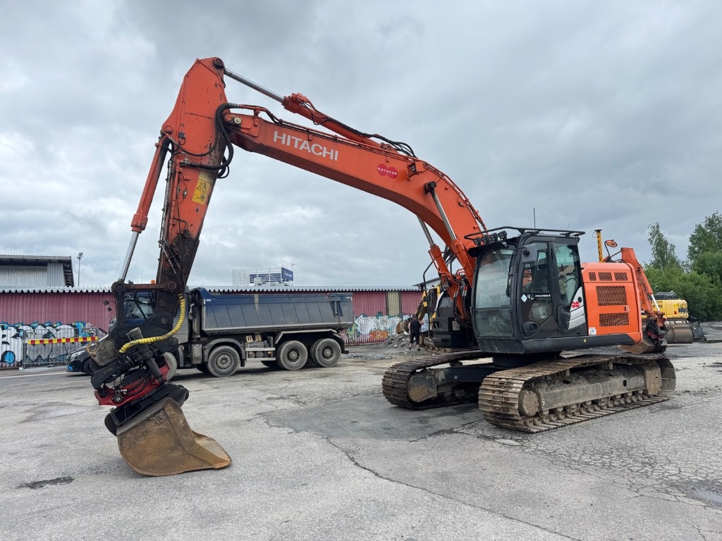 Hitachi ZX 225 US R LC-5B