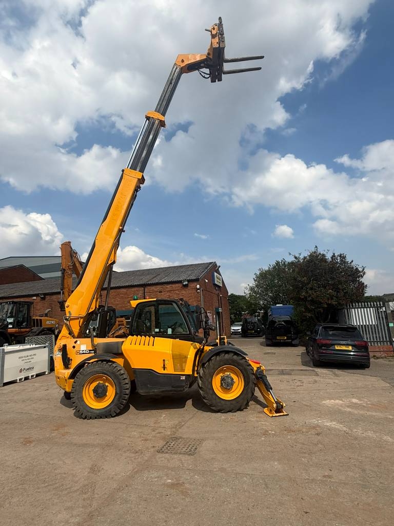 Chariot télescopique JCB 540-140 — occasion 2017, 4 891 h