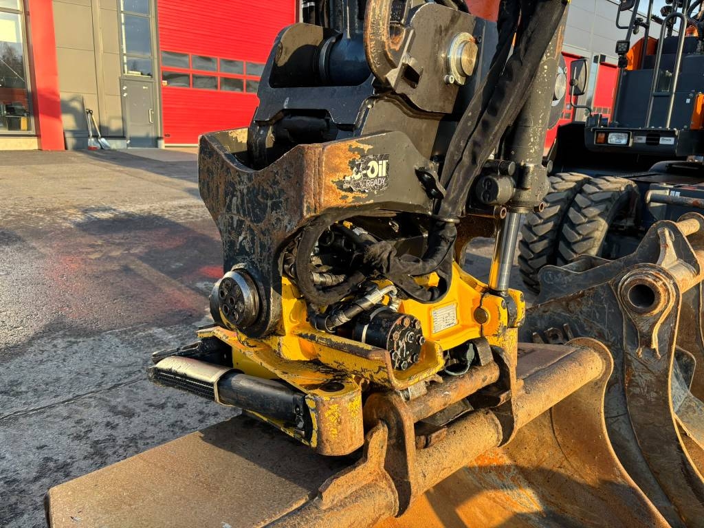 Doosan DX 165 W-5 / 3D, Engcon, Grease, 6 příslušenství kuva 5