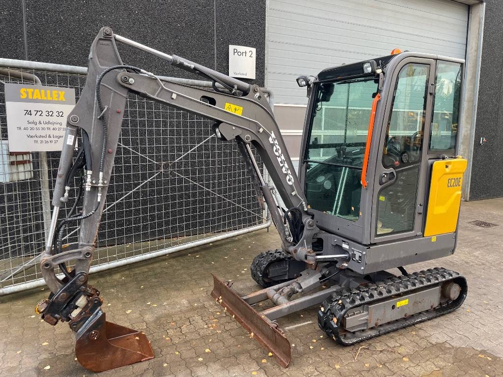Volvo EC20E powertilt