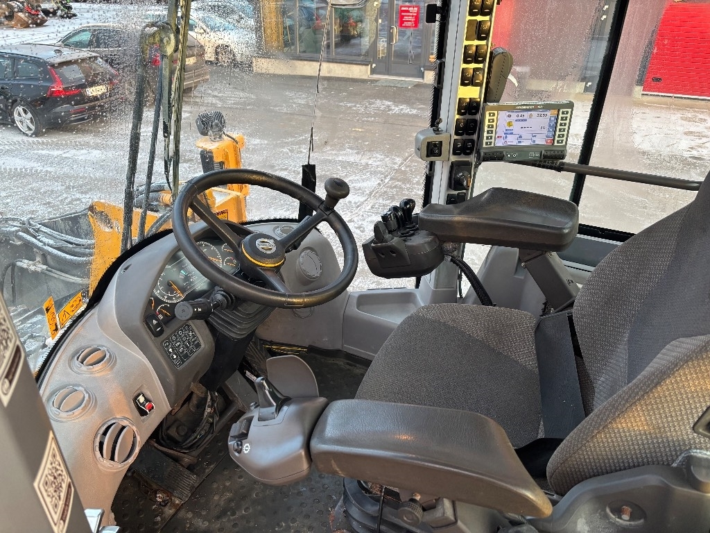 Volvo L 120 H Long Boom / Kauha, CDC, Vaaka, Lock Up kuva 12