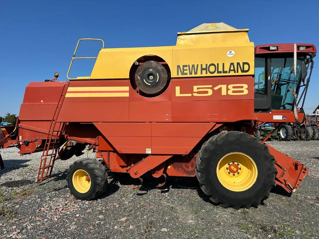 New Holland L518