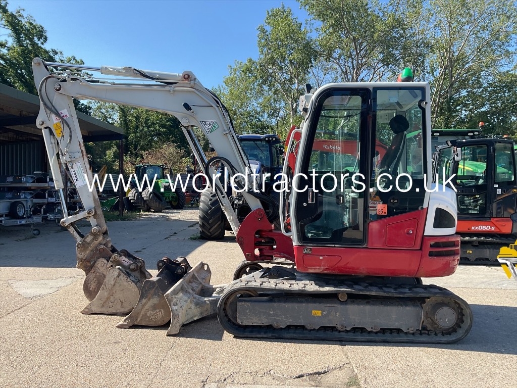 Mini-pelle Takeuchi TB 250 — occasion 2022, 2 504 h