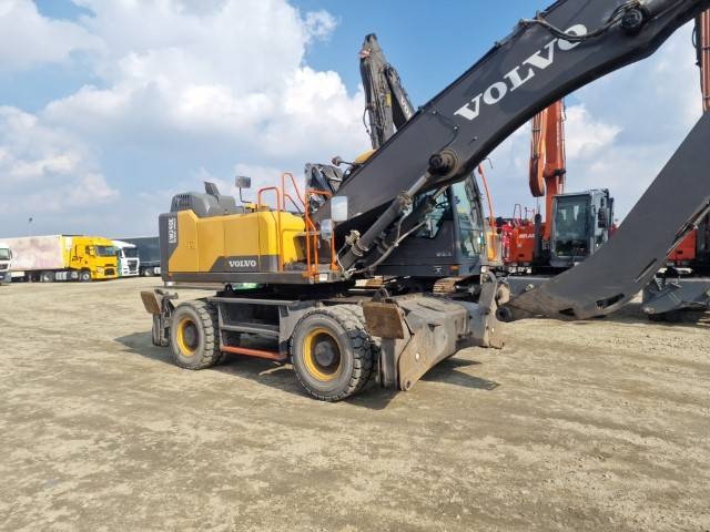 Volvo EW 240 E