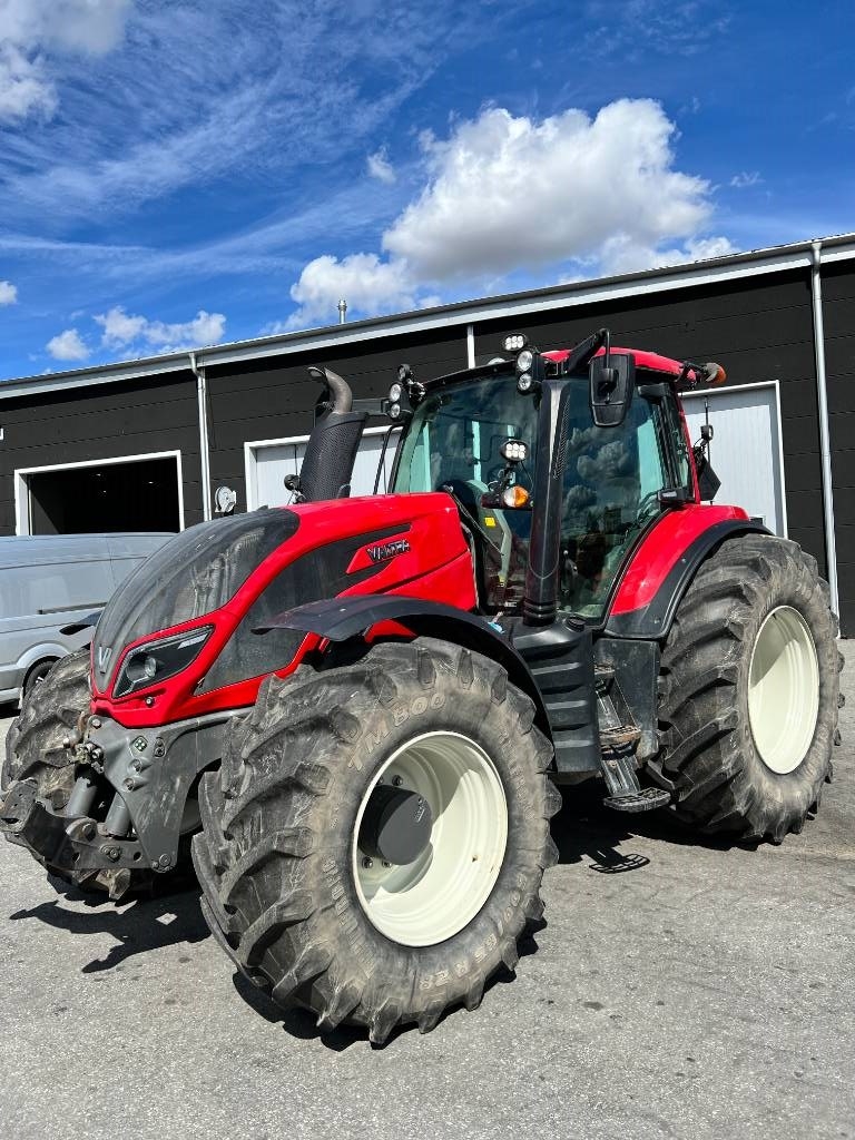 Valtra T 254