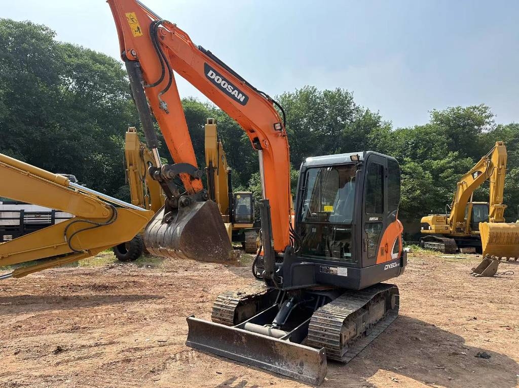 Doosan DX60