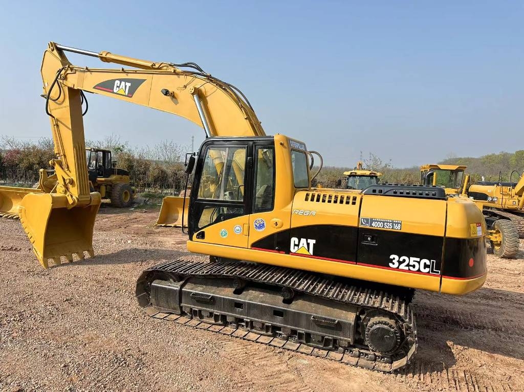 Pelle sur chenilles Caterpillar 325CL — occasion 2018