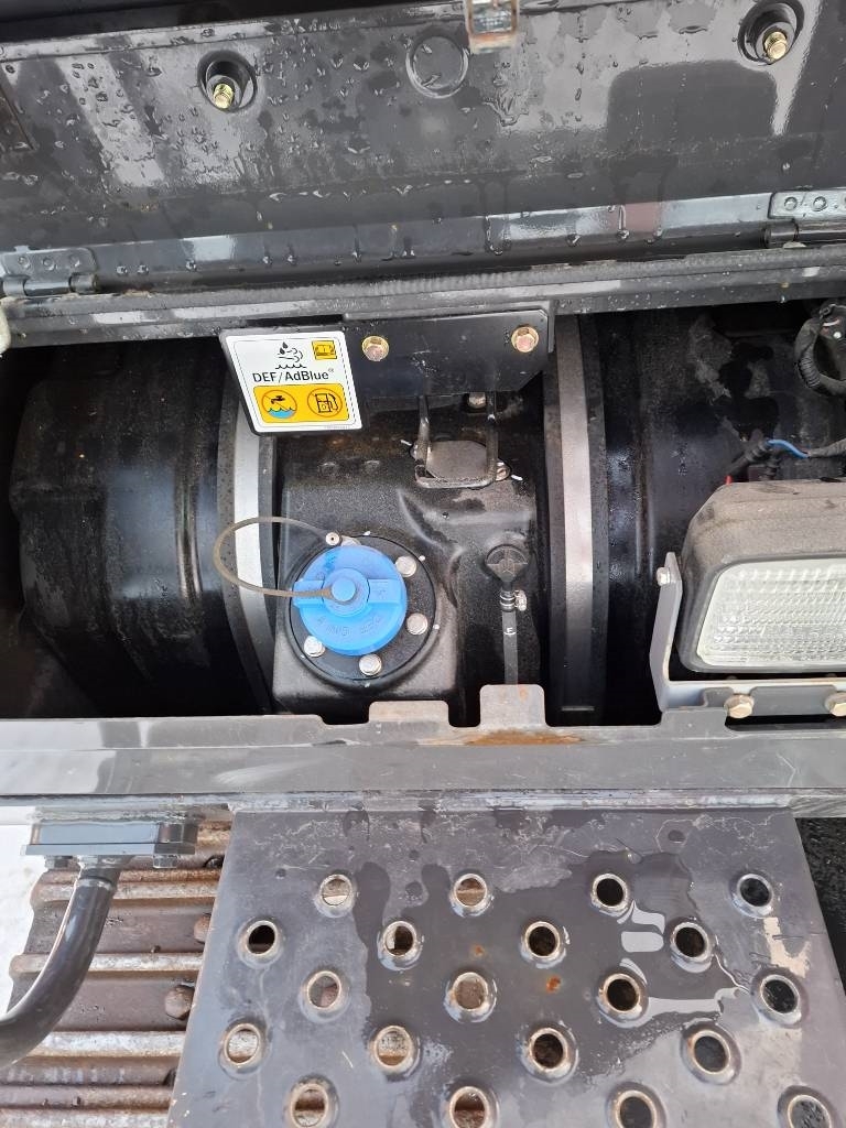 Hitachi ZX 300 LC-6 / Pyörittäjä, Rasvari, Kauha kuva 13