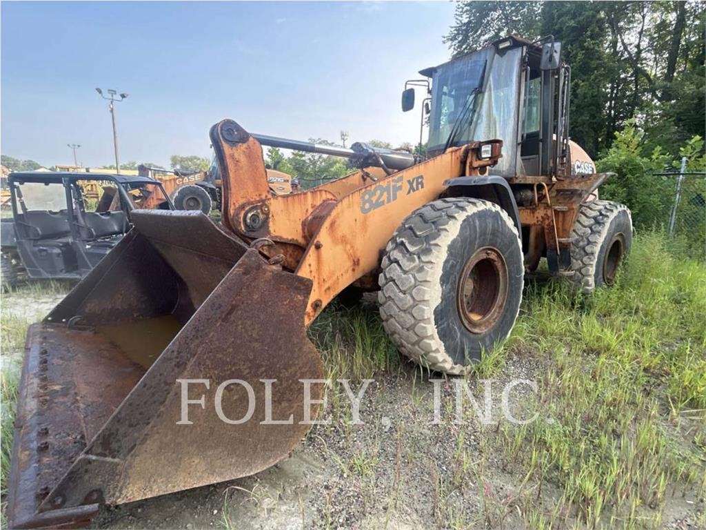 CASE 821F