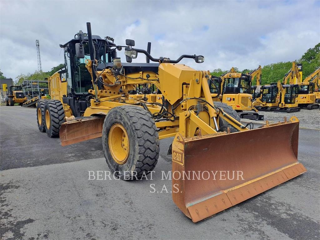 CAT 12M3