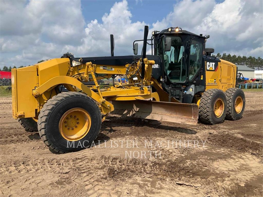 CAT 140M3