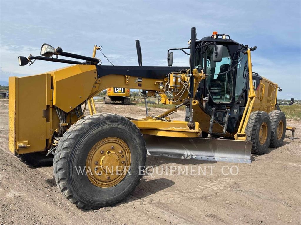 Niveleuse Caterpillar 140M3 AWD — occasion 2015, 9 406 h