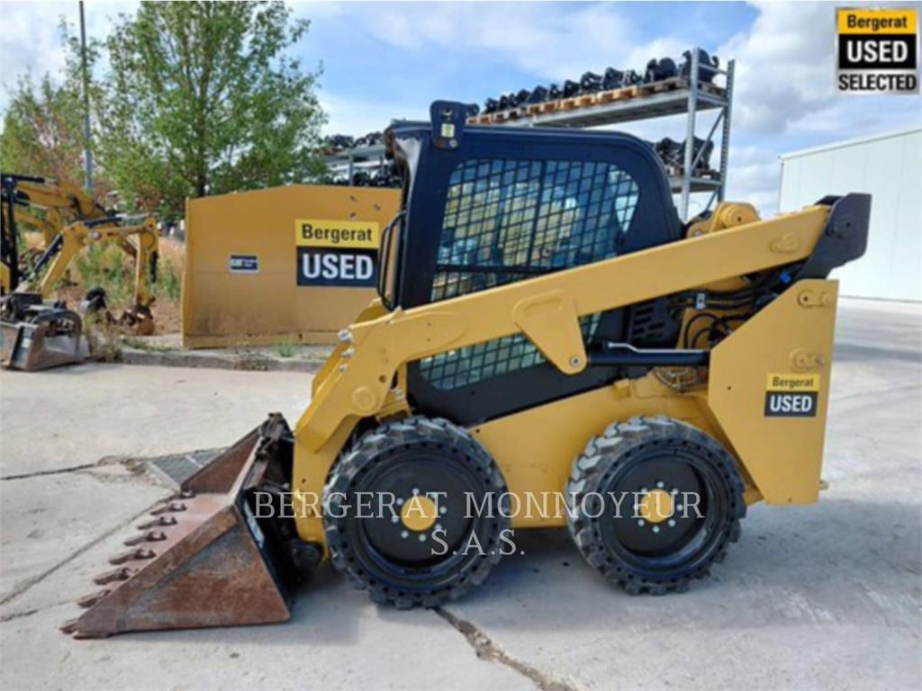 Chargeuse compacte Caterpillar 232D3 — occasion 2021, 997 h