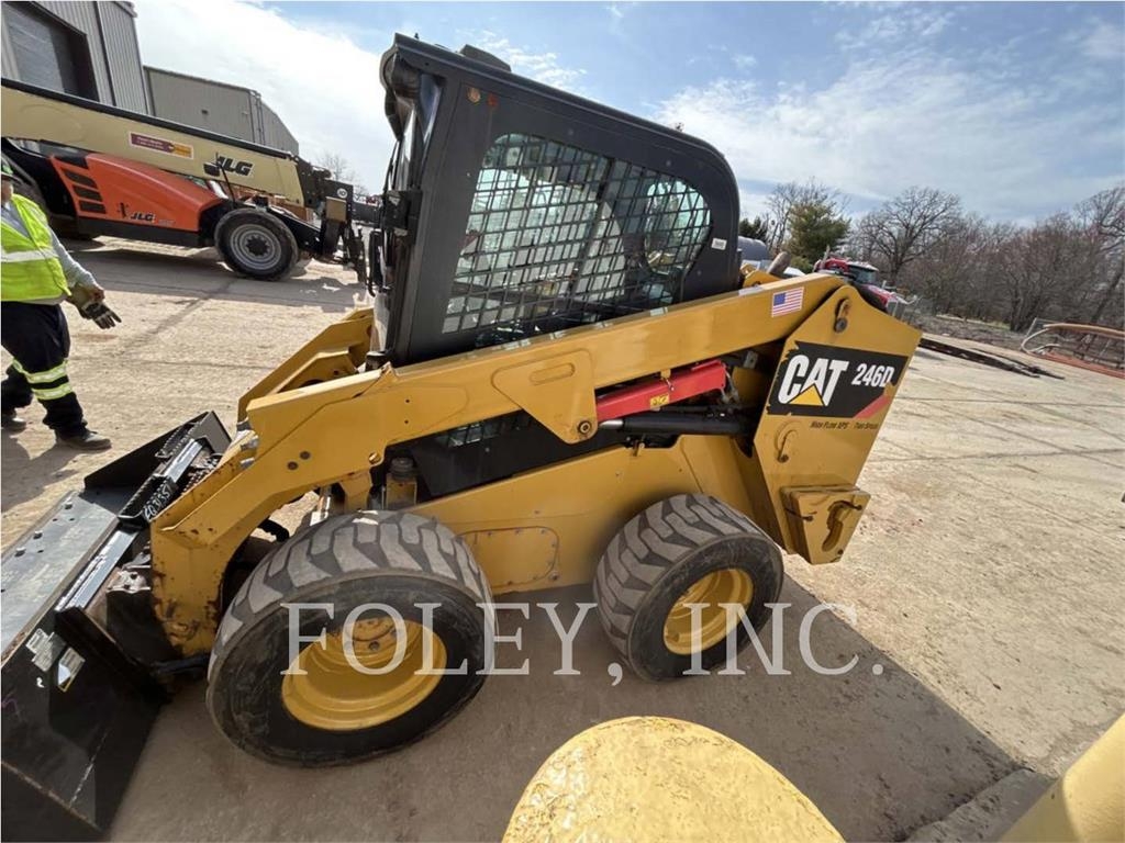 CAT 246D