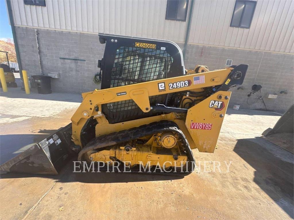 Chargeuse compacte Caterpillar 249D3 CA — occasion 2023, 543 h