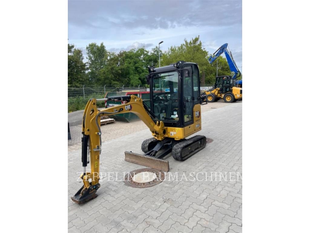 Pelle sur chenilles Caterpillar 301.6-05A — occasion 2023, 608 h