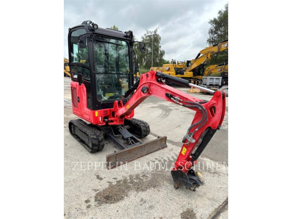 Pelle sur chenilles Caterpillar 301.6-05A — occasion 2022, 550 h