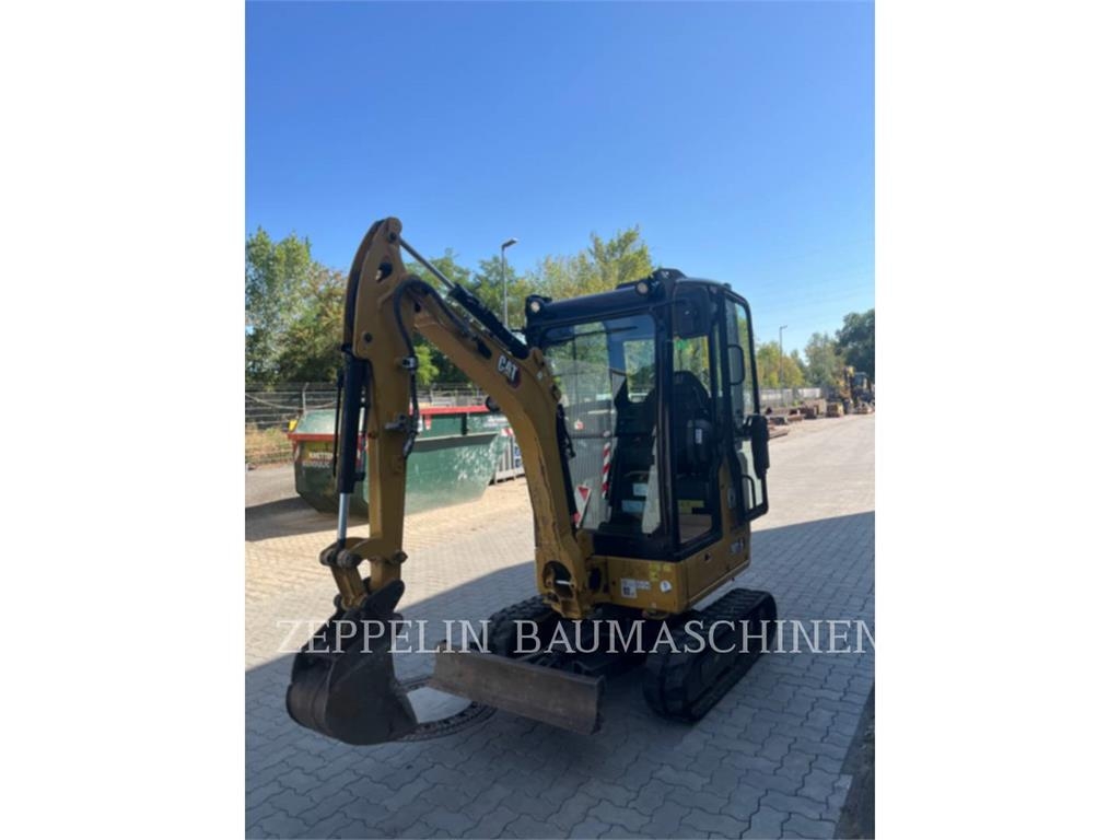 Pelle sur chenilles Caterpillar 301.6-05A — occasion 2024, 753 h