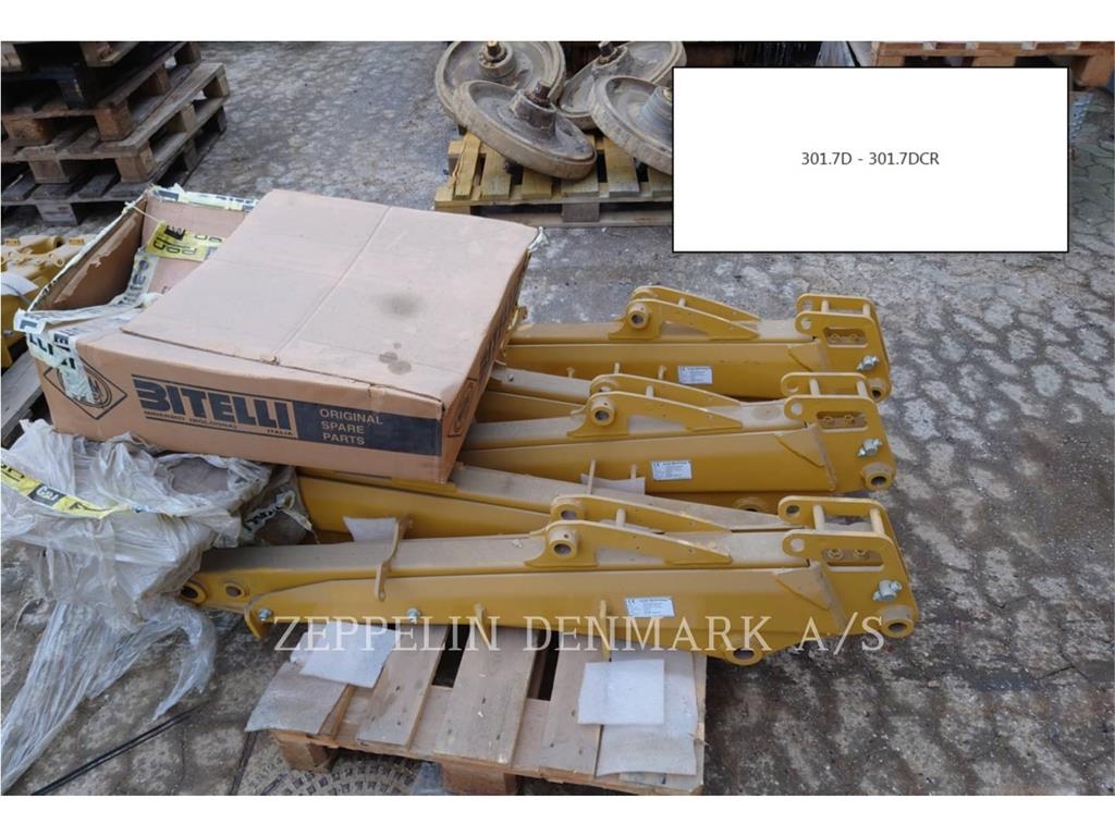 CAT 301.7D EXTENDABLE STICK NEW