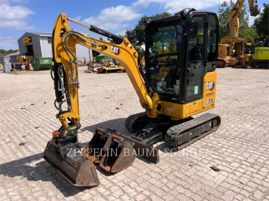 Pelle sur chenilles Caterpillar 301.8-05A — occasion 2021, 1 100 h