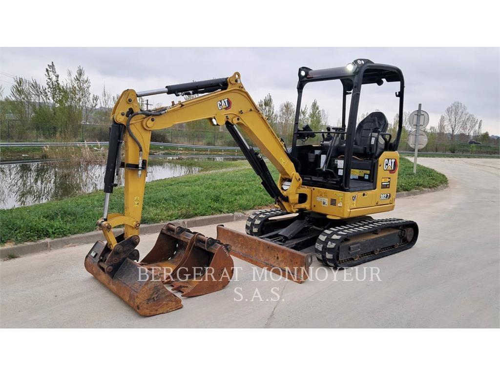 CAT 302.7