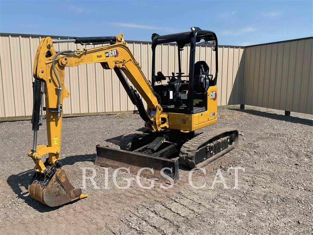 Pelle sur chenilles Caterpillar 302.707CR — occasion 2024, 444 h