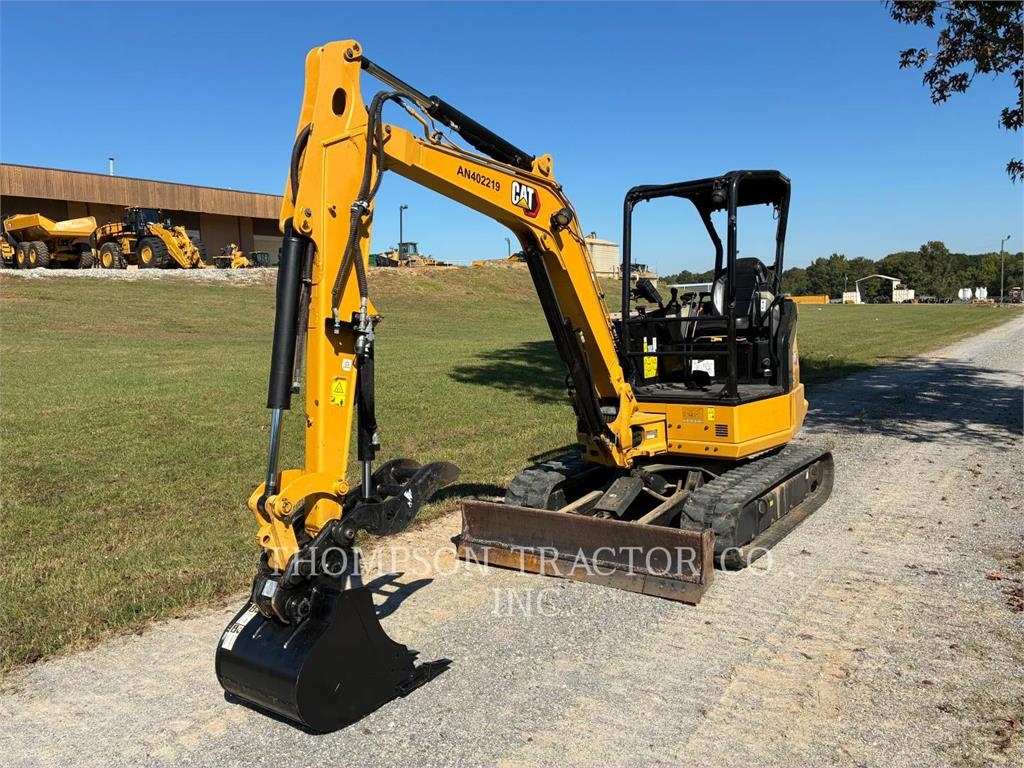 Mini-pelle Caterpillar 304 — occasion 2023, 2 043 h