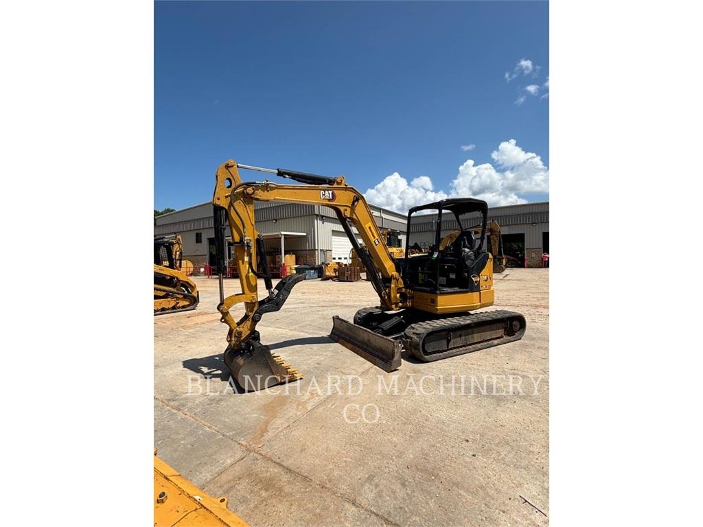 Pelle sur chenilles Caterpillar 305 CR — occasion 2022, 2 336 h