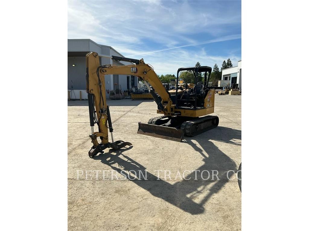 Pelle sur chenilles Caterpillar 306 — occasion 2023, 1 359 h