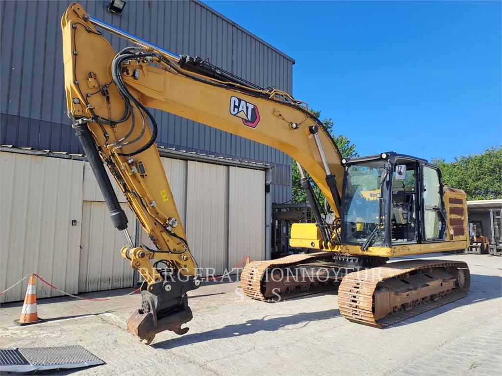CAT 320