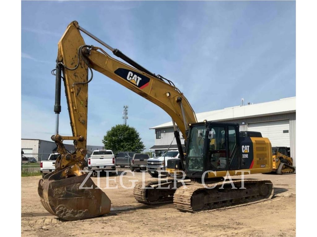 Pelle sur chenilles Caterpillar 320E — occasion 2014, 7 214 h