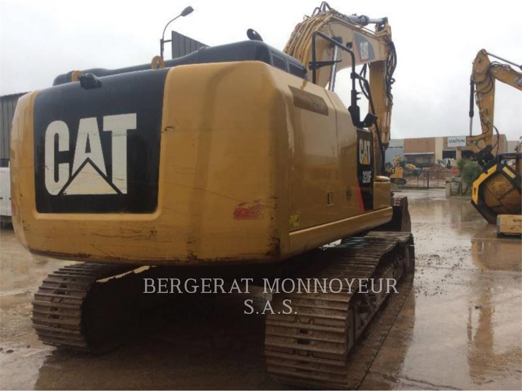 CAT 320F