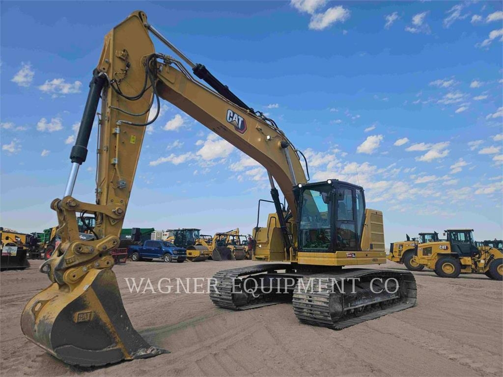 Pelle sur chenilles Caterpillar 335 — occasion 2023, 3 850 h
