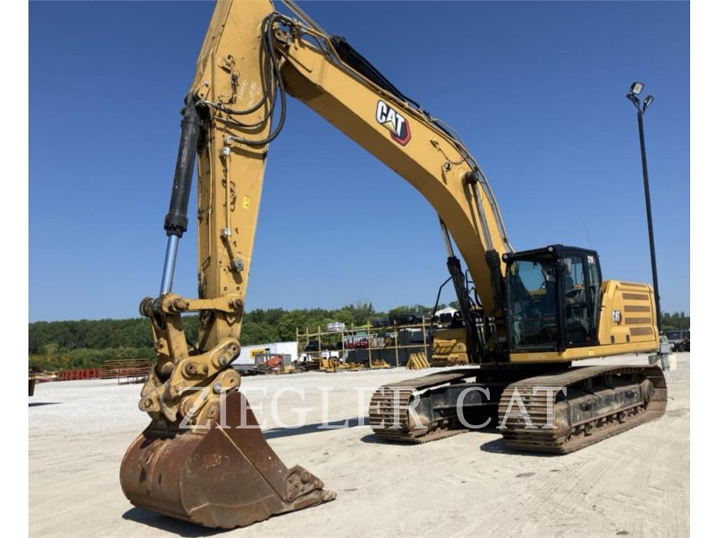 Pelle sur chenilles Caterpillar 336 — occasion 2022, 3 153 h