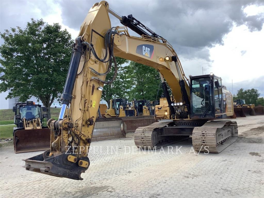 CAT 336FLXE