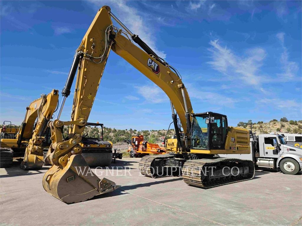 Pelle sur chenilles Caterpillar 340 — occasion 2022, 3 822 h