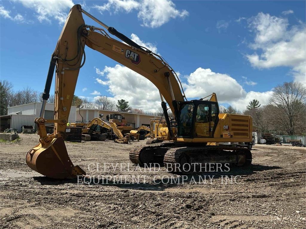 Pelle sur chenilles Caterpillar 34008 — occasion 2023, 2 897 h