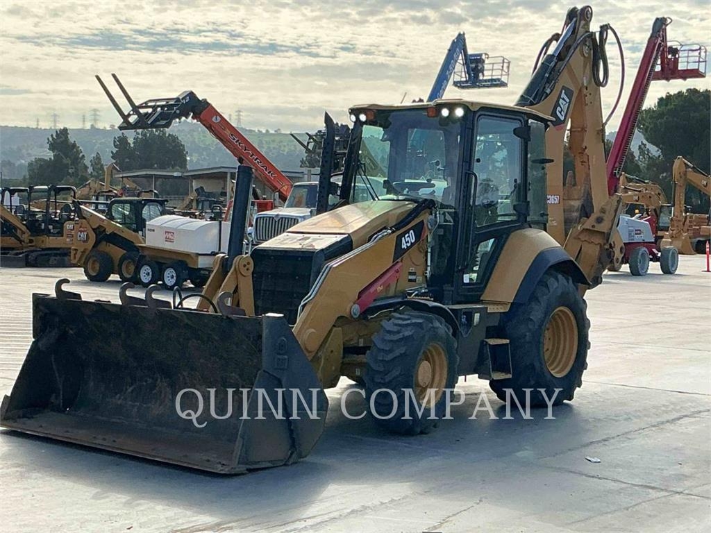 Tractopelle Caterpillar 45007 — occasion 2018, 1 860 h