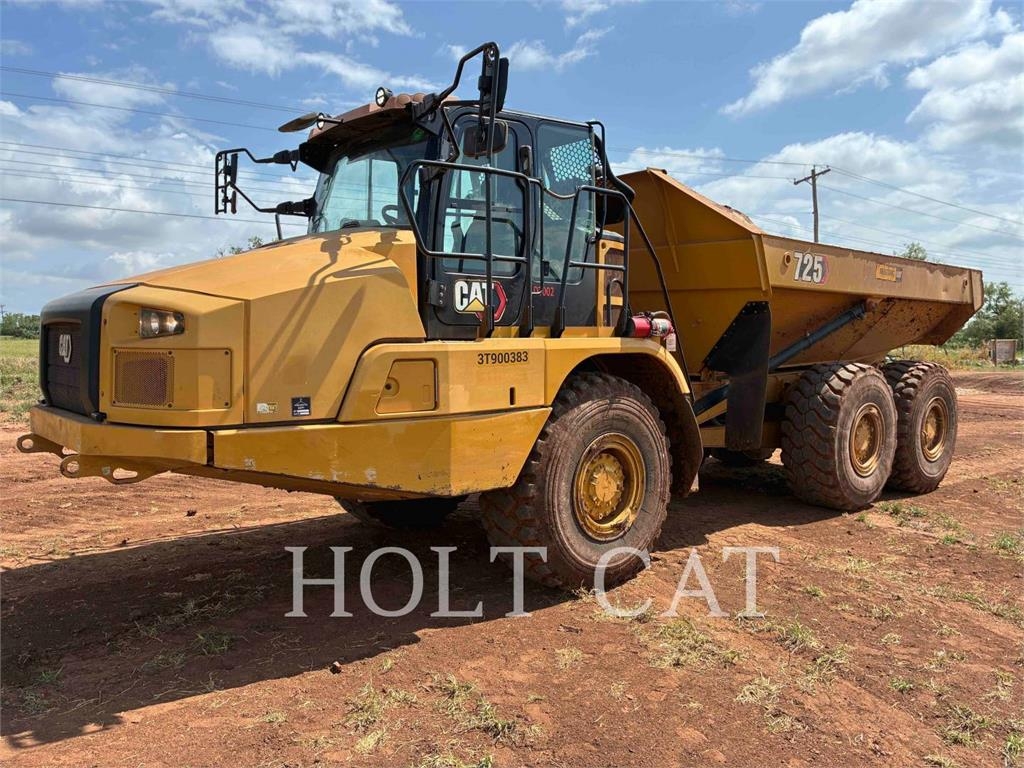 Tombereau articulé Caterpillar 725 — occasion 2021, 7 126 h