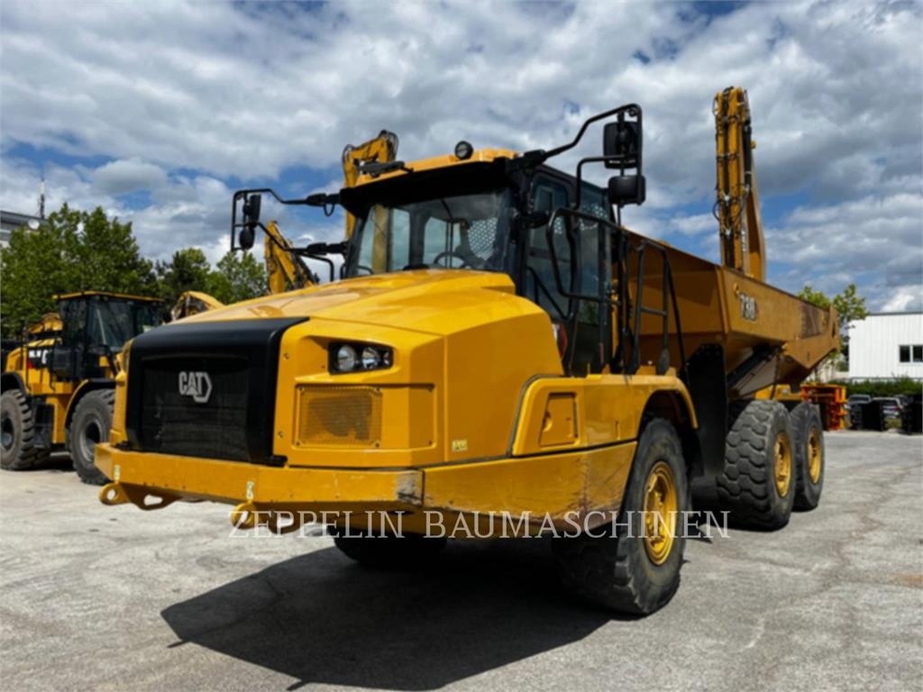Tombereau articulé Caterpillar 730-04A — occasion 2022, 3 713 h