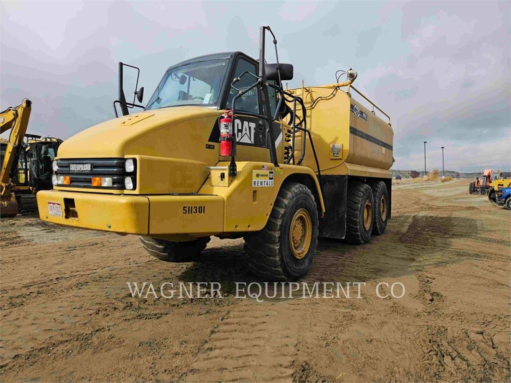 Camion citerne Caterpillar 730 6K WT — occasion 2013, 10 911 h