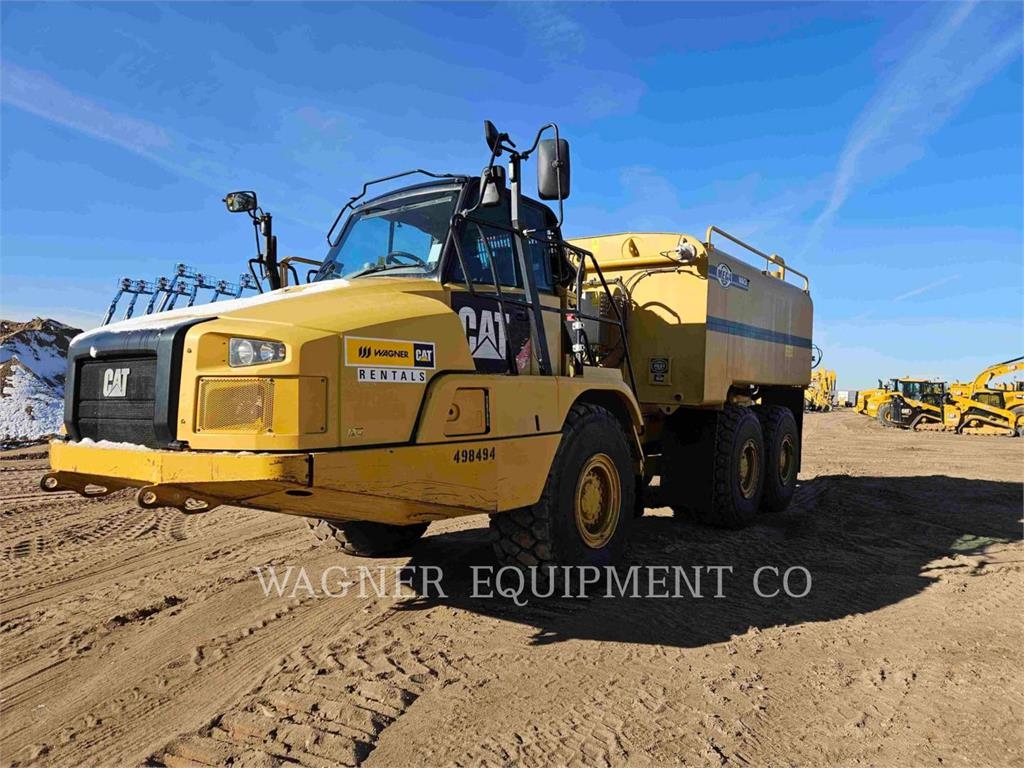 Camion citerne Caterpillar 730C WT — occasion 2015, 9 863 h